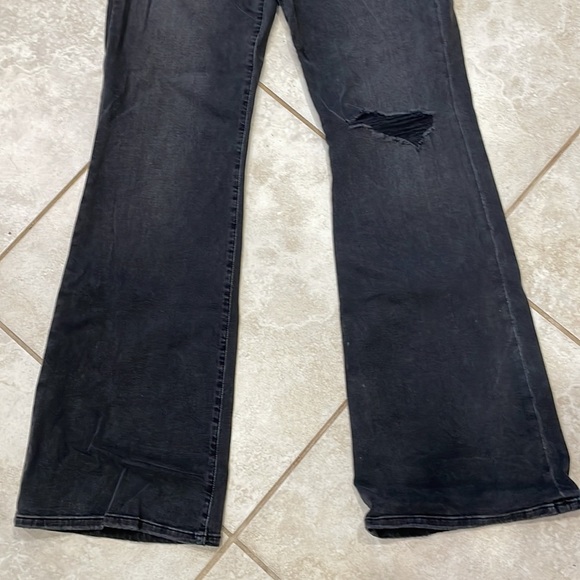 NWT! Joe’s Jeans High Rise Destroyed Flare Jeans Black 32 - Picture 6 of 8